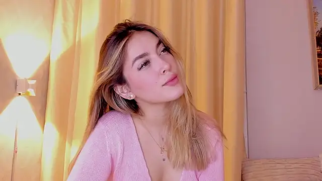 Assh lee  online show from March 10, 2026, 1:38 pm