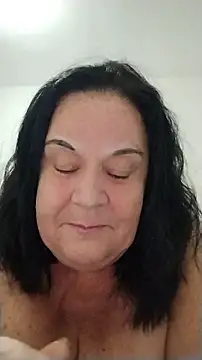 Snapshot of Yaya_Mineira chatting on July 7, 2026, 12:02 am Yaya Mineira online show from July 7, 2026, 12:02 am