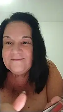 Snapshot of Yaya_Mineira chatting on August 1, 2026, 1:49 am Yaya Mineira online show from August 1, 2026, 1:49 am
