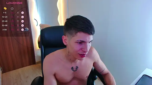 Snapshot of harrisoncuper chatting on January 18, 2025, 11:11 pm harrisoncuper online show from January 18, 2025, 11:11 pm