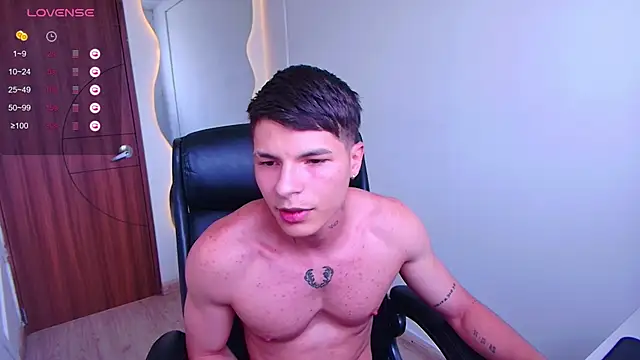 Snapshot of harrisoncuper chatting on March 13, 2025, 9:26 pm harrisoncuper online show from March 13, 2025, 9:26 pm