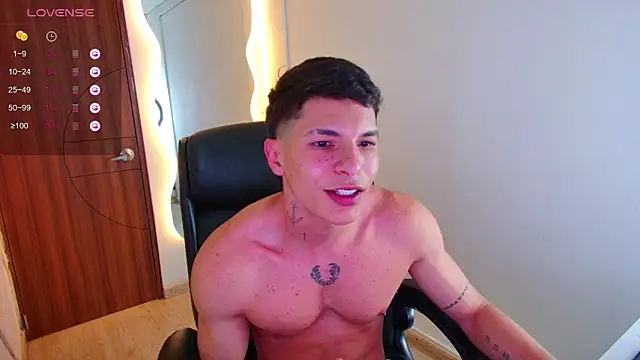 Snapshot of harrisoncuper chatting on October 20, 2025, 11:16 pm harrisoncuper online show from October 20, 2025, 11:16 pm