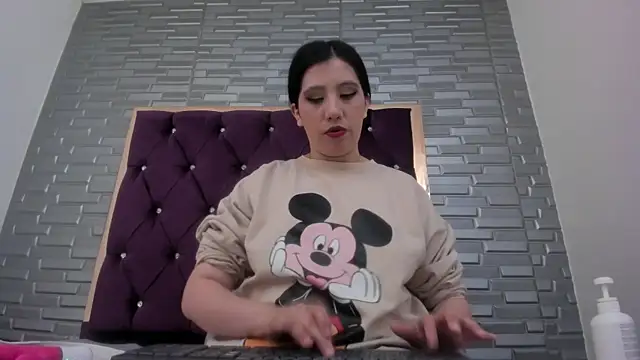 AntoneellaF online show from January 22, 2025, 10:48 pm