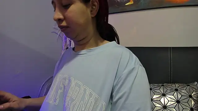 madelaine blosson online show from April 18, 2026, 11:03 am