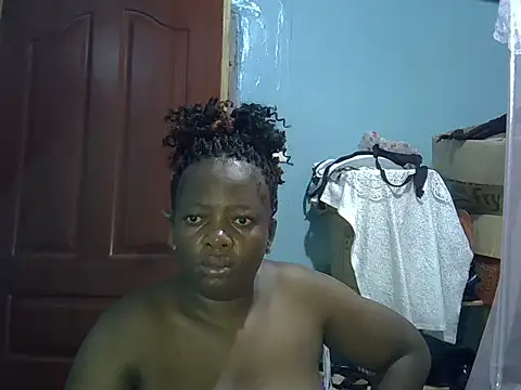 Ebonyceline online show from April 19, 2026, 8:44 pm