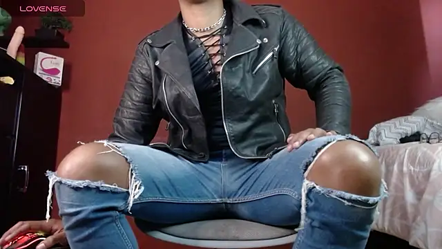 TomLover 12 online show from March 11, 2025, 1:23 pm