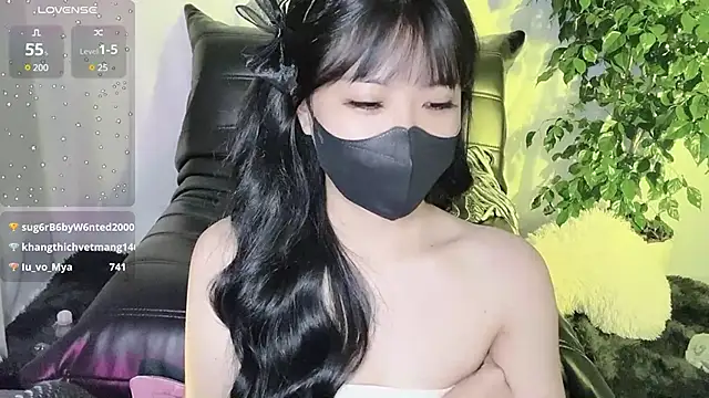 Mya Lee online show from December 28, 2024, 7:33 pm