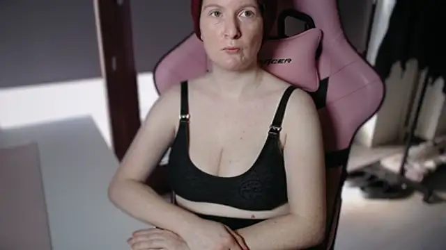 Exotic-Desire online show from April 23, 2026, 7:52 am