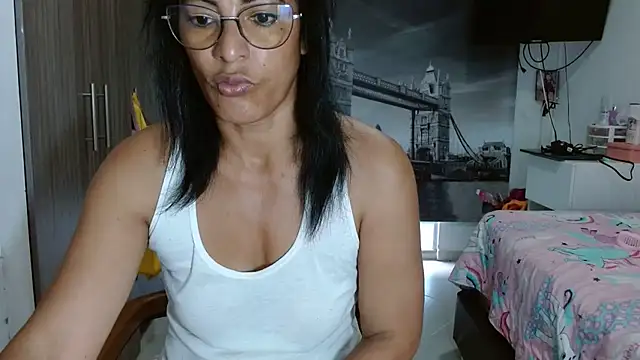 kateleyagrey online show from January 19, 2025, 11:45 am