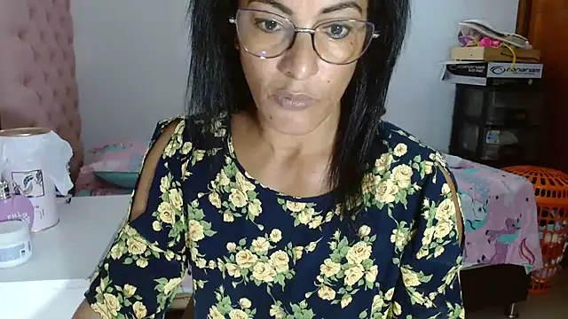 kateleyagrey online show from March 22, 2025, 3:53 pm