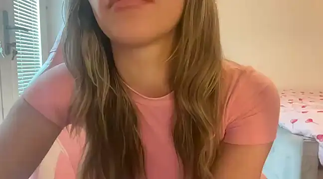 Lillymariee online show from February 15, 2025, 12:11 pm