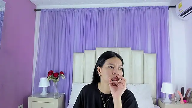 lulumars online show from December 19, 2024, 4:02 am