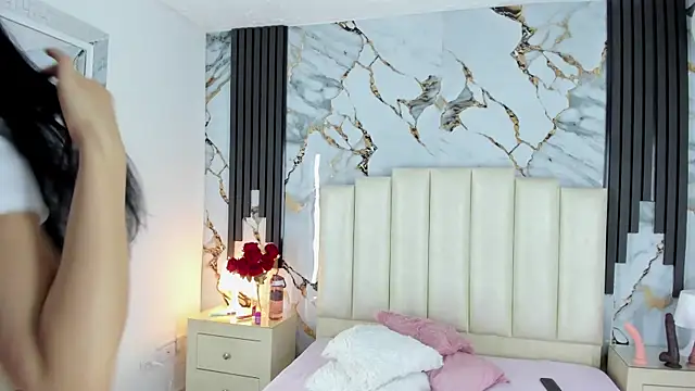 lulumars online show from February 11, 2025, 10:26 am