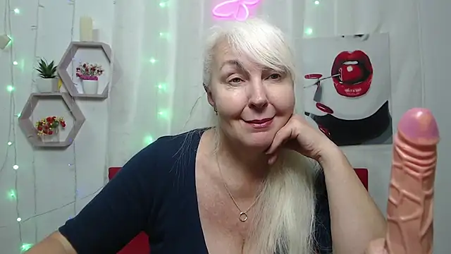 BlondyLeeBest online show from January 19, 2025, 1:32 am