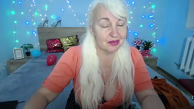 BlondyLeeBest online show from January 19, 2025, 11:00 pm