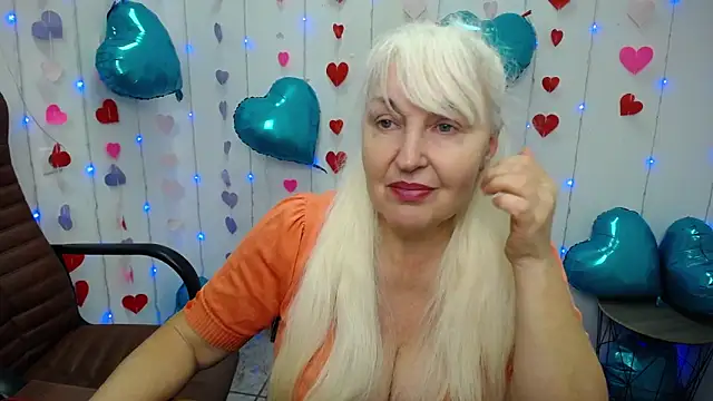 BlondyLeeBest online show from February 2, 2025, 4:48 am