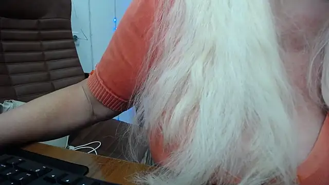 BlondyLeeBest online show from March 8, 2025, 1:50 am