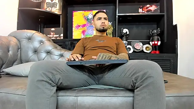 matteosantos online show from September 9, 2025, 11:32 am