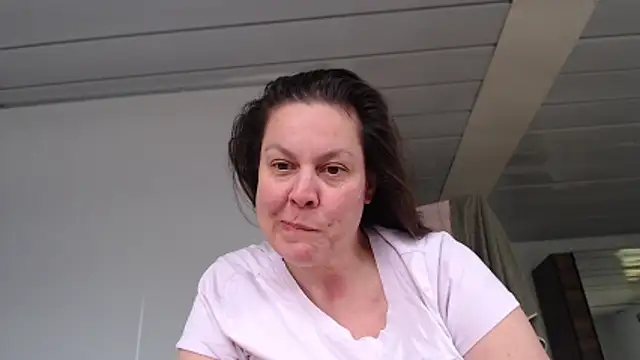 fulloferotic online show from April 14, 2026, 2:23 pm