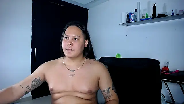 Snapshot of junaiker_roa chatting on November 1, 2025, 1:18 am junaiker roa online show from November 1, 2025, 1:18 am