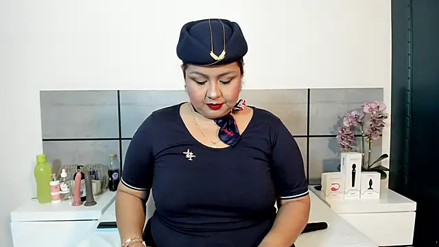 Snapshot of EmmaSmith2 chatting on November 24, 2025, 2:33 am EmmaSmith2 online show from November 24, 2025, 2:33 am