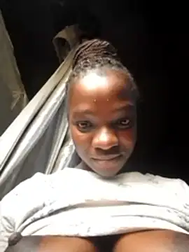 Snapshot of shape30 chatting on December 22, 2025, 5:15 am shape30 online show from December 22, 2025, 5:15 am