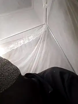 Snapshot of shape30 chatting on March 5, 2026, 5:14 am shape30 online show from March 5, 2026, 5:14 am