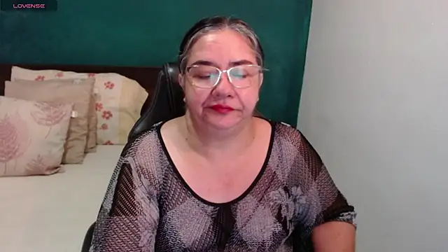 scaelettdubois online show from July 23, 2026, 1:19 am