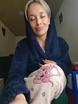 sexymarilyncolombia online show from April 18, 2026, 12:14 am