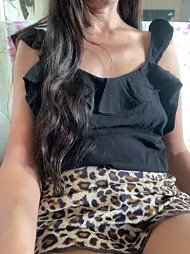 SHARONRodrig online show from September 14, 2025, 1:54 pm