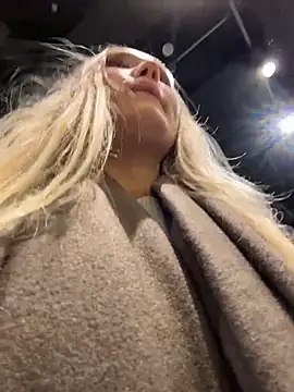 Snapshot of MariaTull chatting on December 19, 2025, 12:56 pm MariaTull online show from December 19, 2025, 12:56 pm