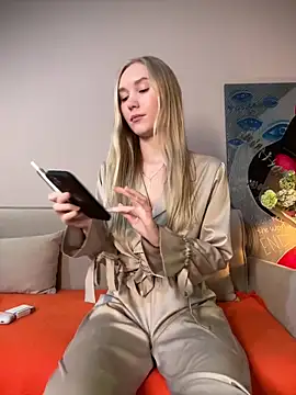 Snapshot of MariaTull chatting on February 10, 2026, 4:22 pm MariaTull online show from February 10, 2026, 4:22 pm