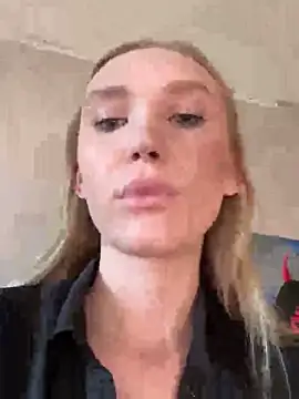 Snapshot of MariaTull chatting on June 28, 2026, 4:24 pm MariaTull online show from June 28, 2026, 4:24 pm