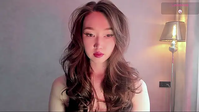  luna 022 online show from March 23, 2026, 5:55 am