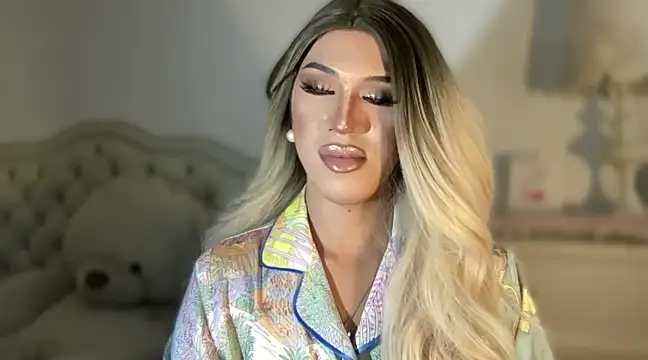 Ts glamxxxx online show from March 12, 2025, 4:56 pm