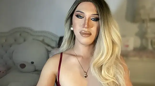 Ts glamxxxx online show from March 21, 2025, 7:00 am