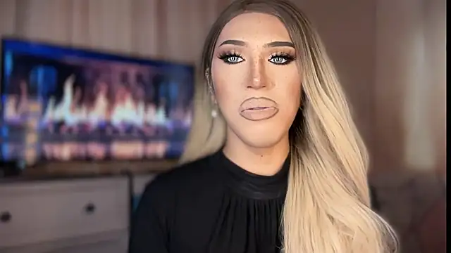 Ts glamxxxx online show from April 21, 2026, 1:29 am