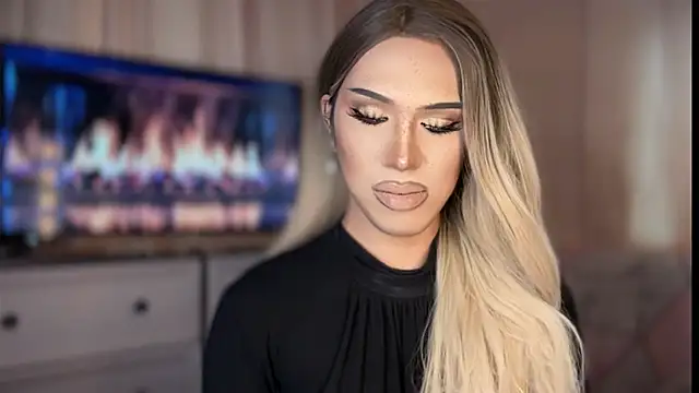 Ts glamxxxx online show from April 21, 2026, 2:51 am