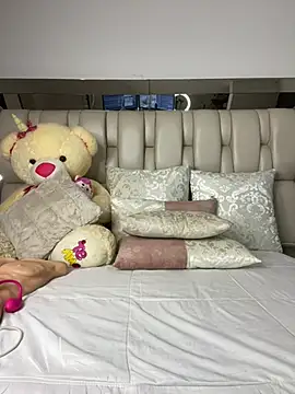 Snapshot of ALISSON_FOXXX1 chatting on January 14, 2025, 12:00 am ALISSON FOXXX1 online show from January 14, 2025, 12:00 am