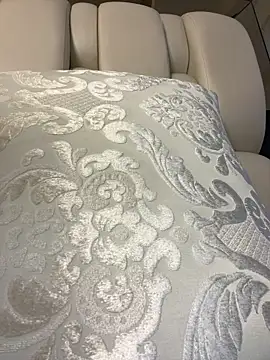 Snapshot of ALISSON_FOXXX1 chatting on February 26, 2025, 9:48 pm ALISSON FOXXX1 online show from February 26, 2025, 9:48 pm