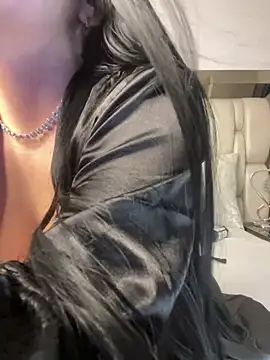 Snapshot of ALISSON_FOXXX1 chatting on March 2, 2025, 11:42 pm ALISSON FOXXX1 online show from March 2, 2025, 11:42 pm