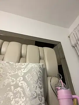 Snapshot of ALISSON_FOXXX1 chatting on March 21, 2025, 1:13 am ALISSON FOXXX1 online show from March 21, 2025, 1:13 am