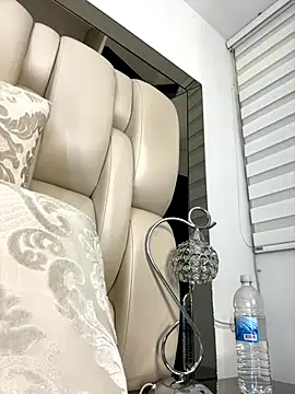 Snapshot of ALISSON_FOXXX1 chatting on October 24, 2025, 8:49 pm ALISSON FOXXX1 online show from October 24, 2025, 8:49 pm