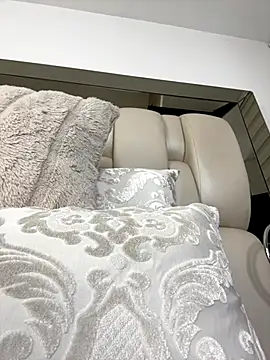 Snapshot of ALISSON_FOXXX1 chatting on November 21, 2025, 11:58 pm ALISSON FOXXX1 online show from November 21, 2025, 11:58 pm