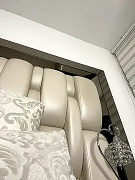 Snapshot of ALISSON_FOXXX1 chatting on November 28, 2025, 10:56 pm ALISSON FOXXX1 online show from November 28, 2025, 10:56 pm