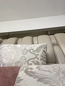 Snapshot of ALISSON_FOXXX1 chatting on December 4, 2025, 11:57 pm ALISSON FOXXX1 online show from December 4, 2025, 11:57 pm