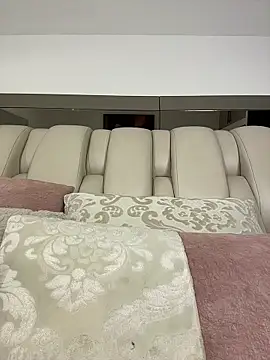 ALISSON FOXXX1 online show from April 15, 2026, 10:54 pm