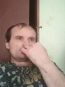 Snapshot of 185322 chatting on February 2, 2025, 8:13 am 185322 online show from February 2, 2025, 8:13 am