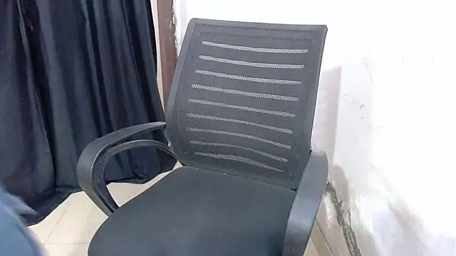 sexy vani1 online show from April 4, 2026, 6:49 pm