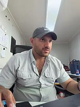 JonJ0 online show from April 9, 2026, 8:14 pm